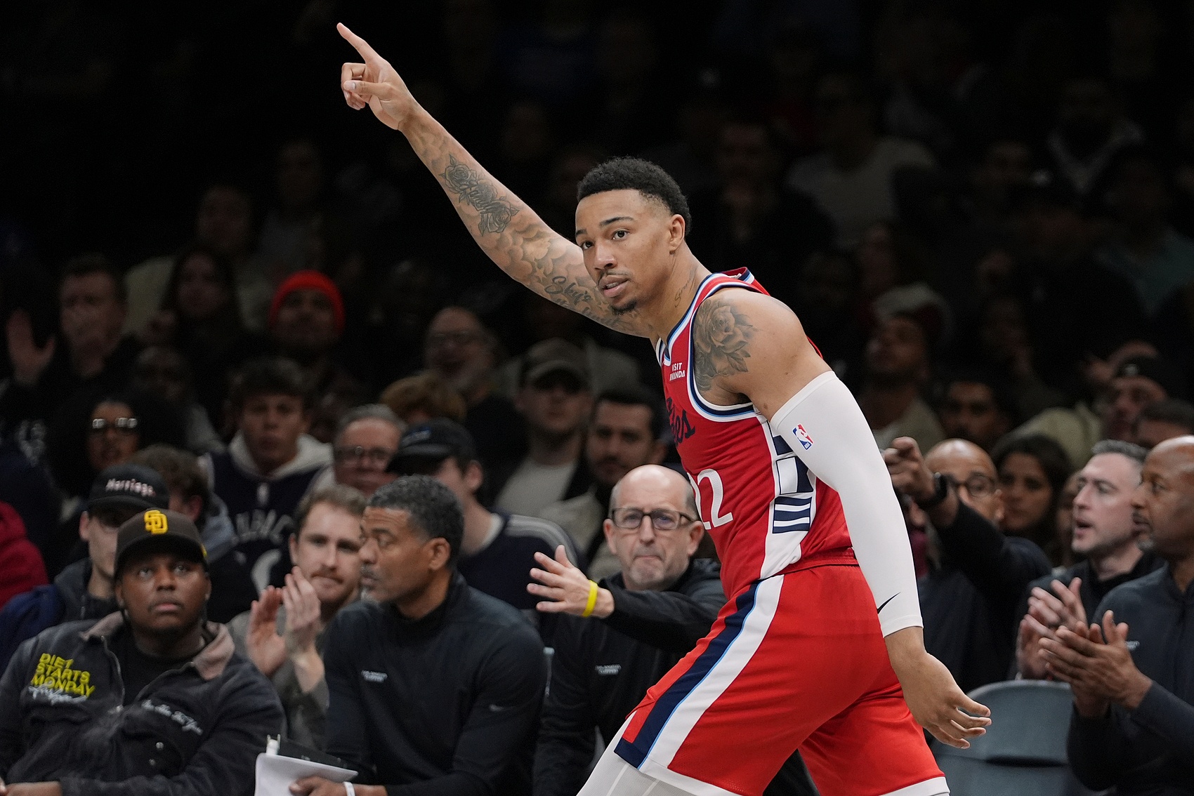 V体育平台-乔丹·米勒：信心来自于发展联盟 在那不用想着"要打动泰伦·卢”